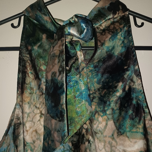 Halter Blouse Size Small - Picture 3 of 6